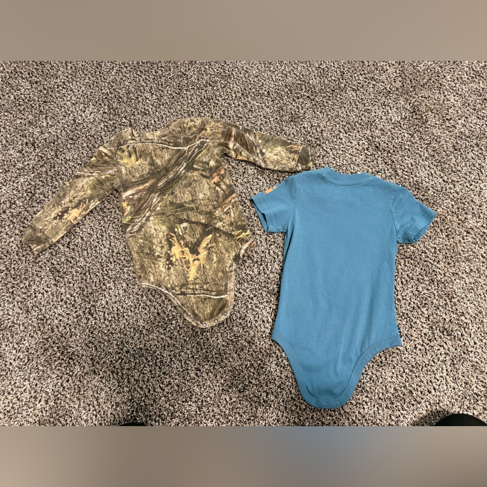 Baby Carhartt Camouflage and Blue Graphic Bodysuit Set - Picture 7 of 7